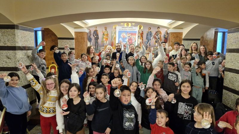 Χριστουγεννιάτικη Κατασκήνωση στην πόλη 2025